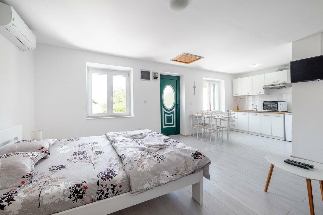 Apartments Nada Tribalj المظهر الخارجي الصورة